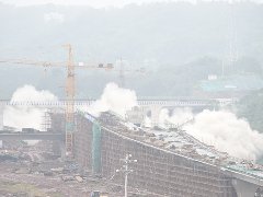 “平地起惊雷”，茶涪路双谷大桥爆破成功